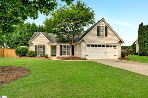 205 Crestwood Court