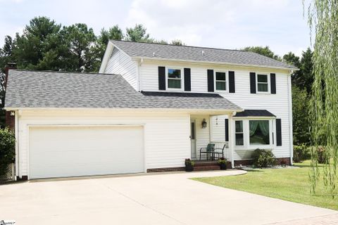 105 Wemberly Drive sold home in Wemberly Way, Simpsonville, SC