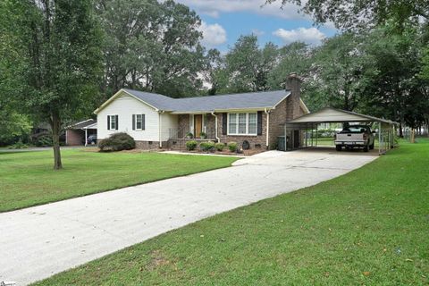 200 Barry Drive sold home in Terrace Gardens, Greer, SC