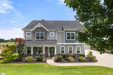 208 N Harvest Moon Way