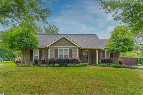 203 Walker Way sold home in Walkers Crossing, Simpsonville, SC