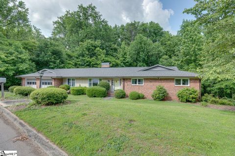 102 Ramblewood Lane