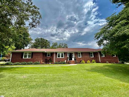 7 Fenwick Lane sold home in Fenwick Heights, Greenville, SC