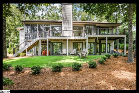 7 Spy Glass Lane