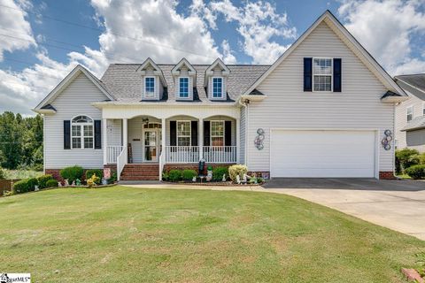 710 Austin Woods Court sold home in Chestnut Hill Plantation, Greer, SC