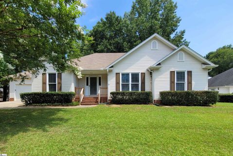 512 Two Gait Lane