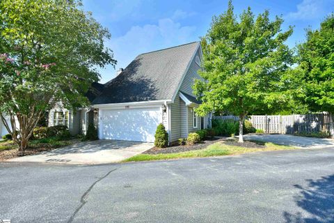 105 Forest Lake Drive