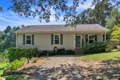86 Boxwood Lane sold home in River Forest, Boiling Springs, SC
