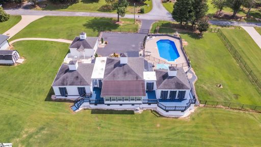 201 Meadowlark Lane