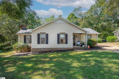 124 Bendingwood Circle