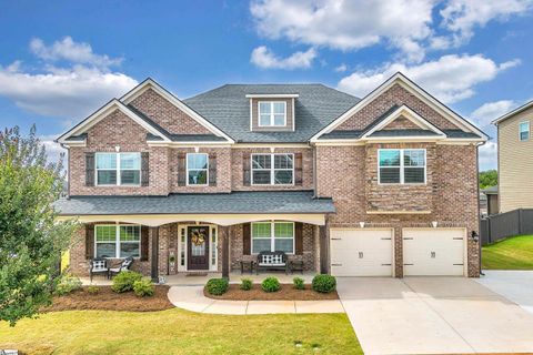 401 Cattail Hollow Way