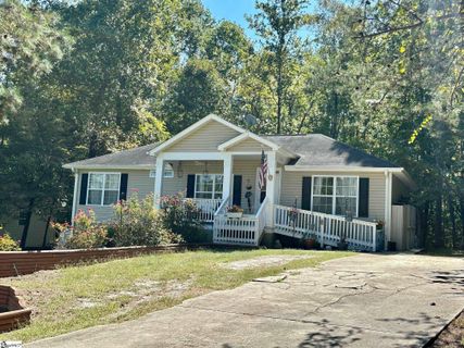 111 Hickory Trail sold home in Foxwood Hill, Westminster, SC