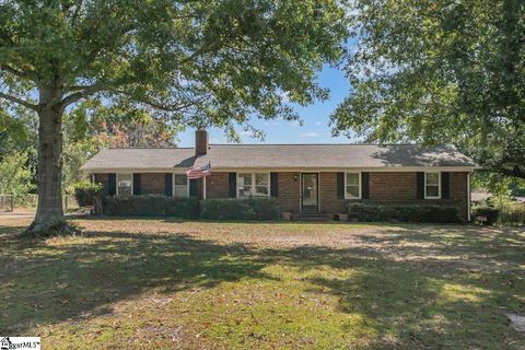 237 Hickory Drive sold home in Ridgewood Acres, Easley, SC