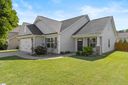212 Stonebury Drive sold home in Simpsonville, SC