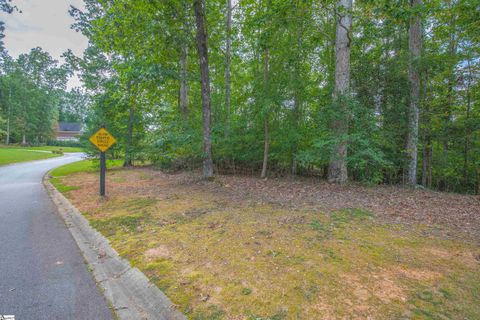 225 Yorkswell Lane sold home in Braemor, Greenville, SC
