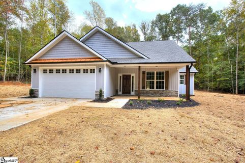 212 Kingswood Way