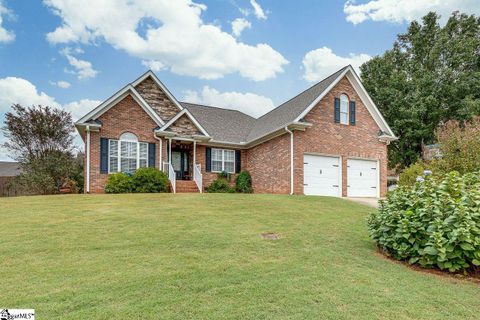 111 W Spindletree Way sold home in Thornhill, Greer, SC