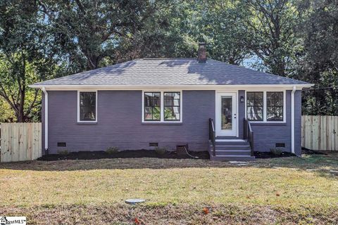 18 Simmons Avenue sold home in E Lynne, Greenville, SC