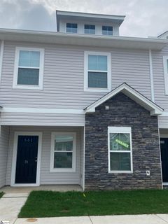31 English Court Lot 51
