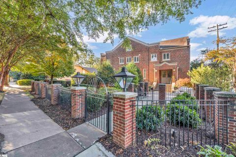 325 Hampton Avenue #105 sold home in The Hamptons, Greenville, SC
