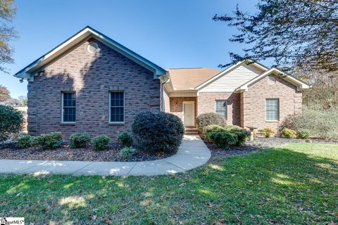 215 Killarney Way sold home in Smithfields, Easley, SC