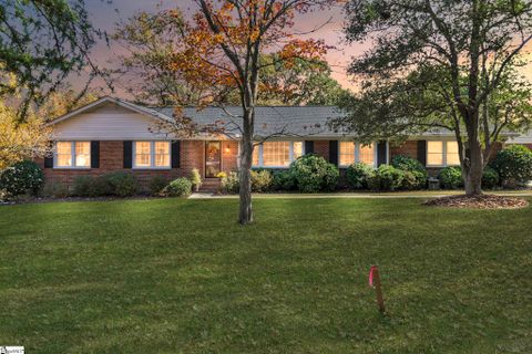 16 Danbury Drive