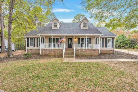 502 Lia Way