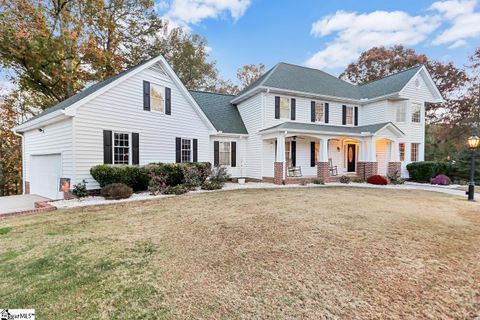320 Viburnum Court sold home in Chandler Lake, Simpsonville, SC