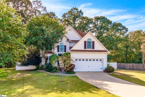 415 Dewsbury Lane