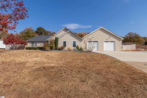 243 Ellison Road sold home in Heather Glen, Lyman, SC