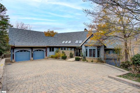 8 Deer Valley Court