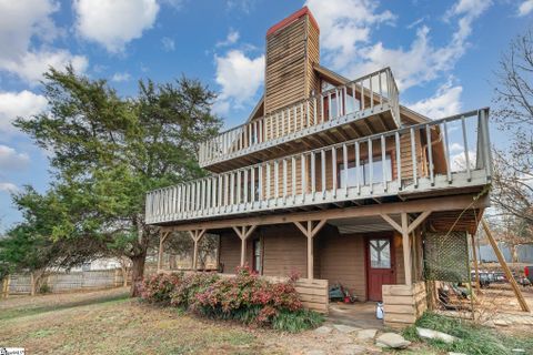 425 Skyline Drive sold home in Skyline Estates, Campobello, SC