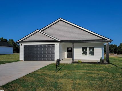 211 Essex Drive sold home in Hampton Woods, Clinton, SC