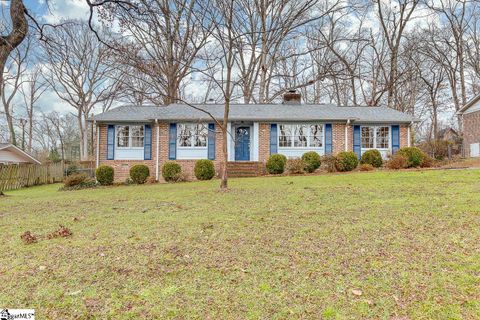7 Bridgewood Avenue