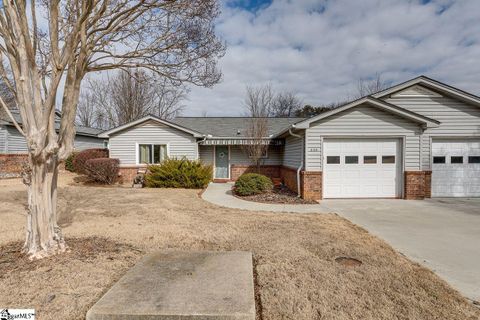 236 Lakeside Circle