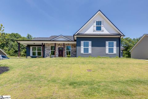 208 Legacy Lane