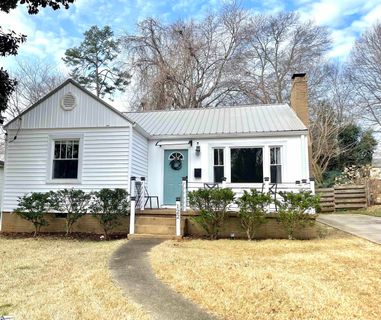 122 Wilshire Drive