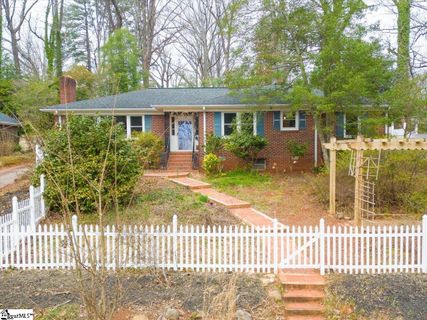 215 Dellwood Drive