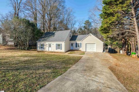 229 River Forest Drive sold home in River Forest, Boiling Springs, SC