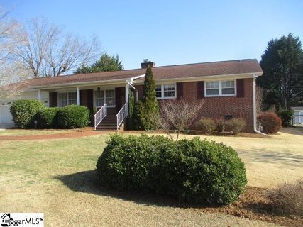 13 Camelback Road sold home in Canterbury Hills, Greenville, SC