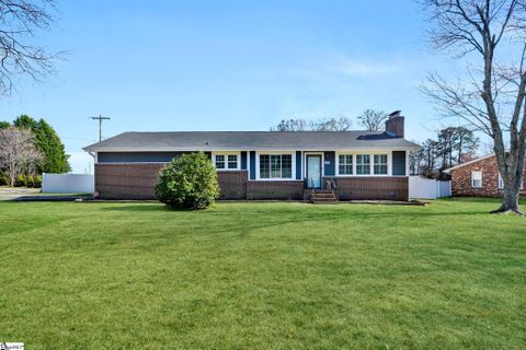 104 Hillside Drive