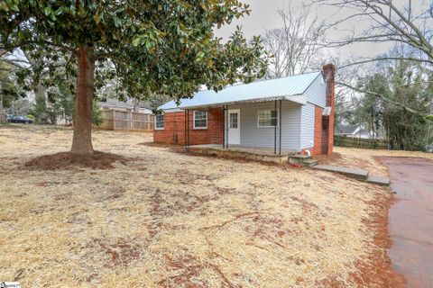 32 Ridgeway Drive