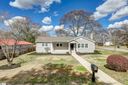 19 Brownwood Drive sold home in Greenville, SC