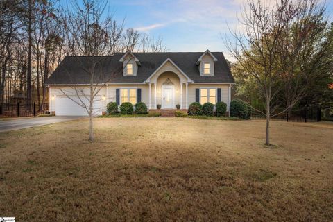 109 Farmwood Drive sold home in Woodgreen, Fountain Inn, SC