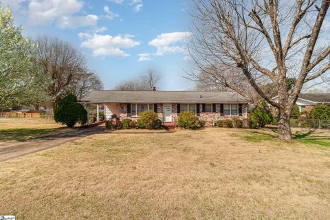 114 Hiwassee Drive sold home in Indian Hills, Greenville, SC