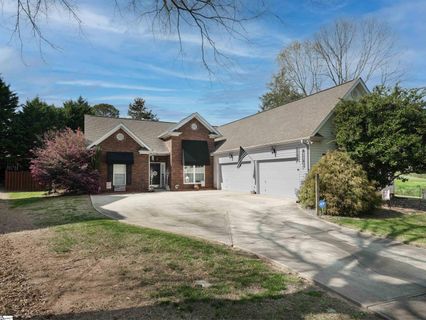 15 Baneberry Court