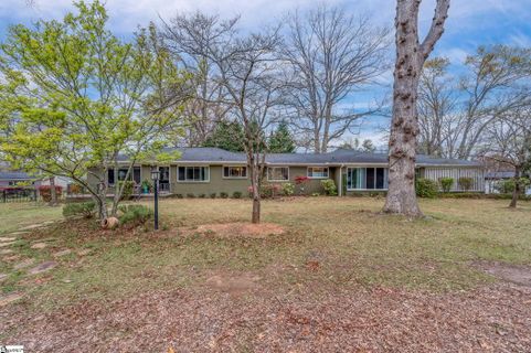 201 Oakfield Avenue sold home in A G Wyatt Estate, Easley, SC