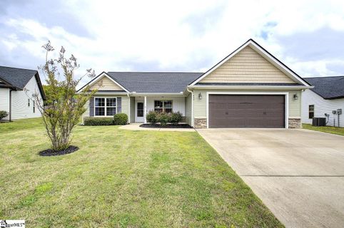 450 Peaksview Drive