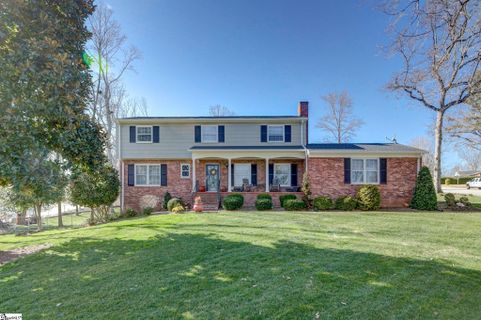 107 Laurel Road