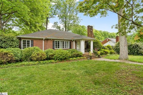 395 Forest Avenue